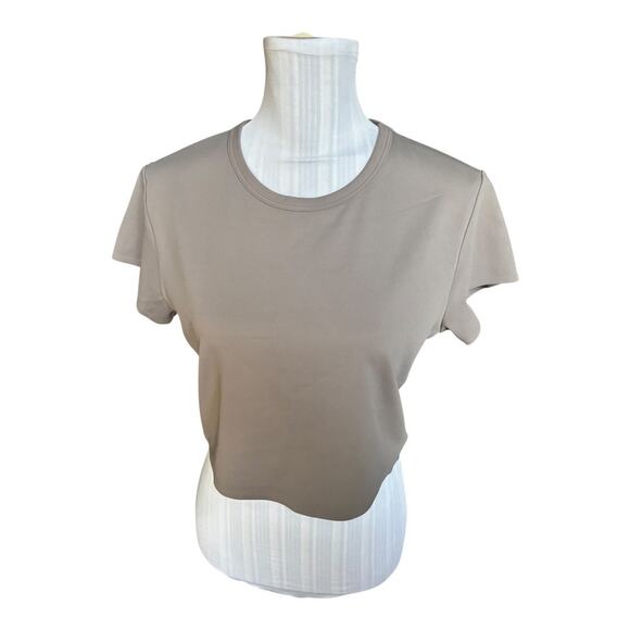 UNIQLO Cropped TShirt Gray Size L - Picture 4 of 4